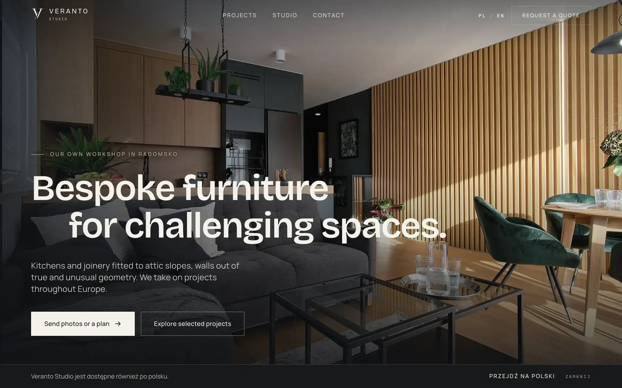 Angielska wersja strony VerantoStudio z nagłówkiem „Bespoke furniture for challenging spaces.”